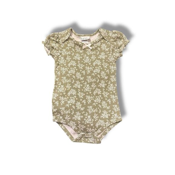 **NWOT**Floral Baby Onesie in Olive and White - Picture 1 of 1